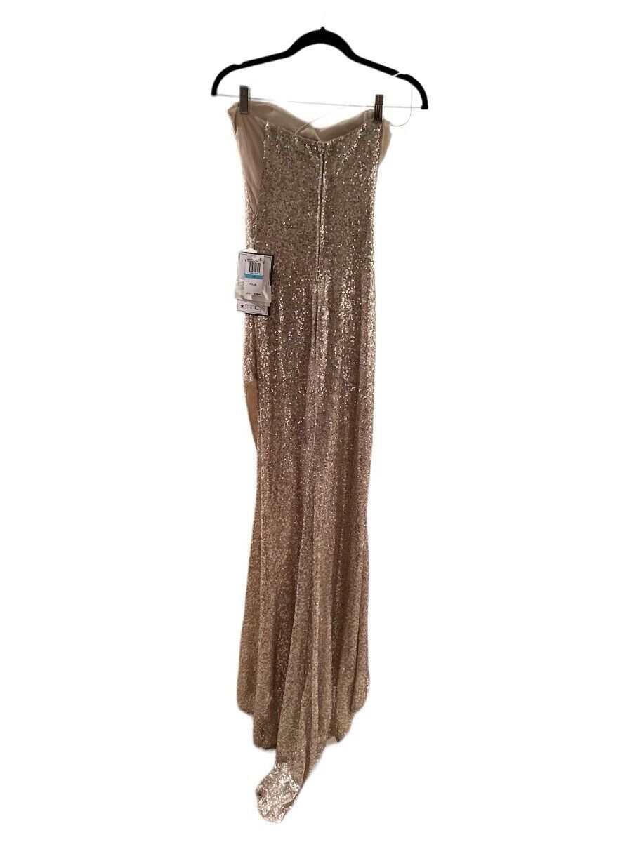 B Darlin Juniors' Sequined One-Shoulder Gown, Champagne/Nude, Size 5/6